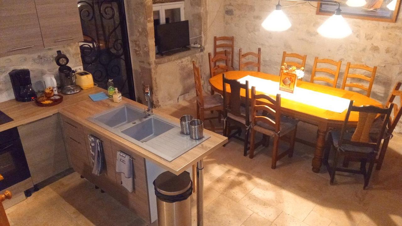 Gite de 6 à 14 pers avec Piscine-Jacuzzi- Salle des fêtes Bastanes Extérieur photo