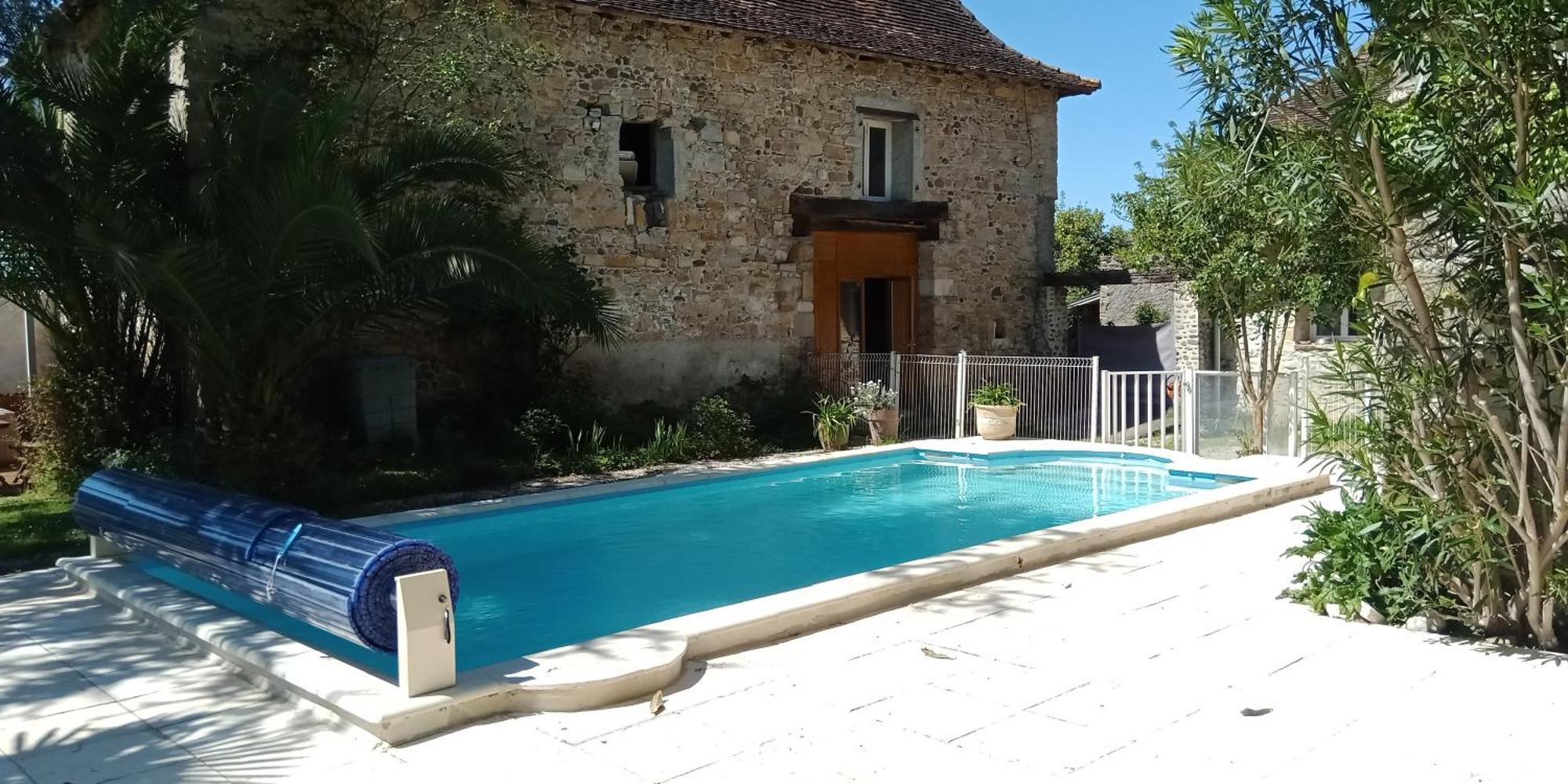 Gite de 6 à 14 pers avec Piscine-Jacuzzi- Salle des fêtes Bastanes Extérieur photo