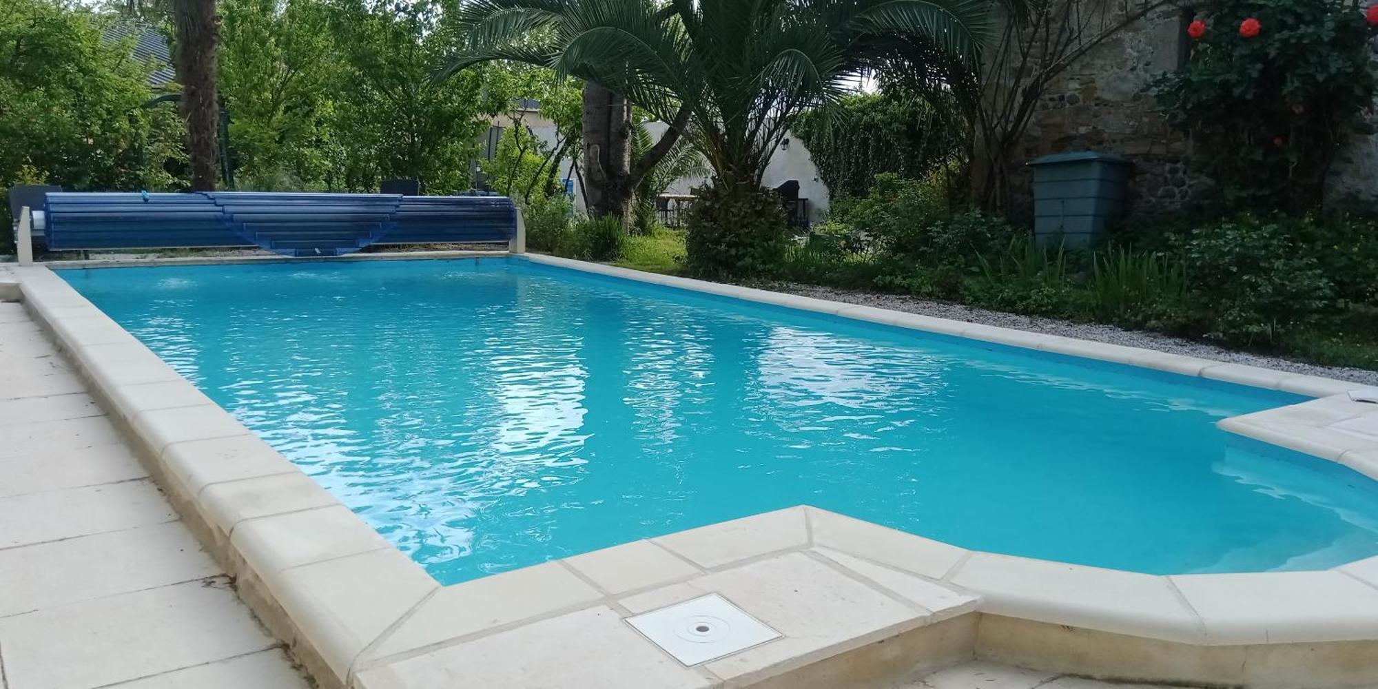 Gite de 6 à 14 pers avec Piscine-Jacuzzi- Salle des fêtes Bastanes Extérieur photo
